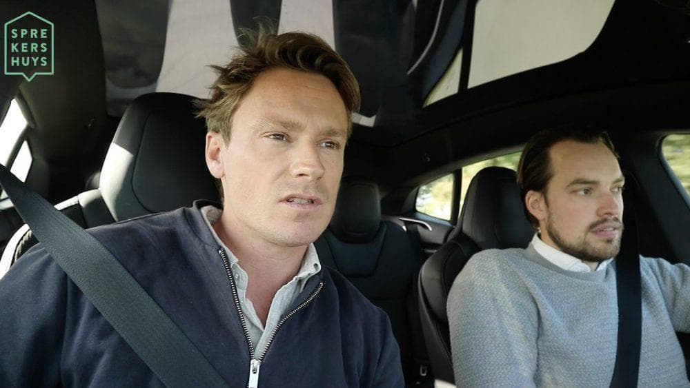 Sander Schimmelpenninck in de auto met Crijn Jansen