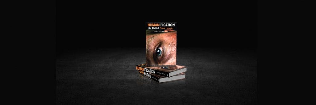 Humanfication boek in het donker
