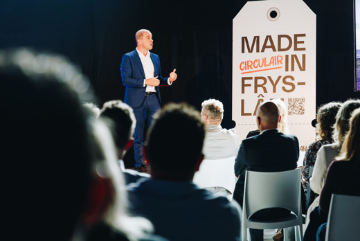 Over Diederik Samsom