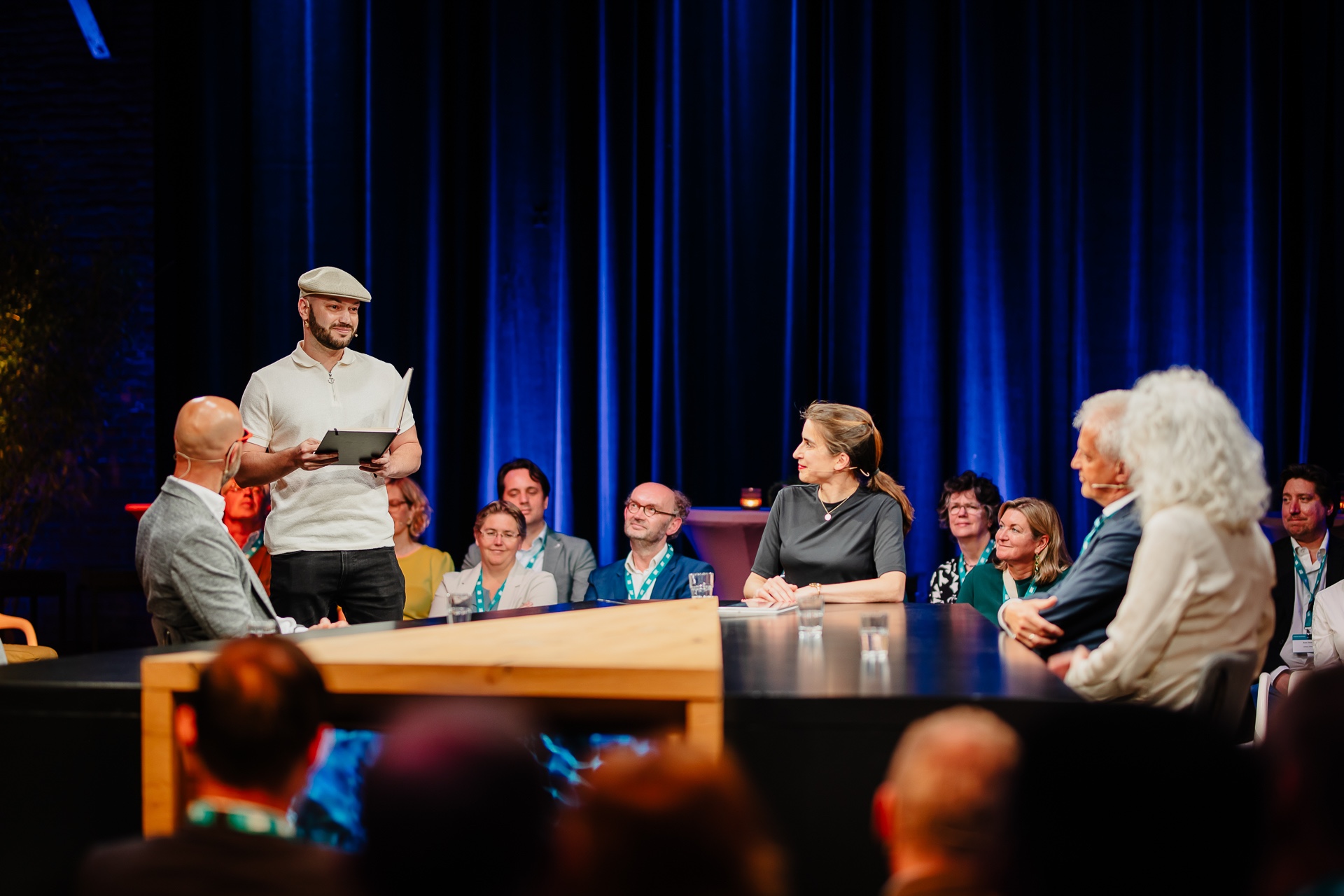 Over Reinier van der Veer