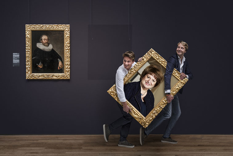 Sander en Ruben die een schilderij stelen