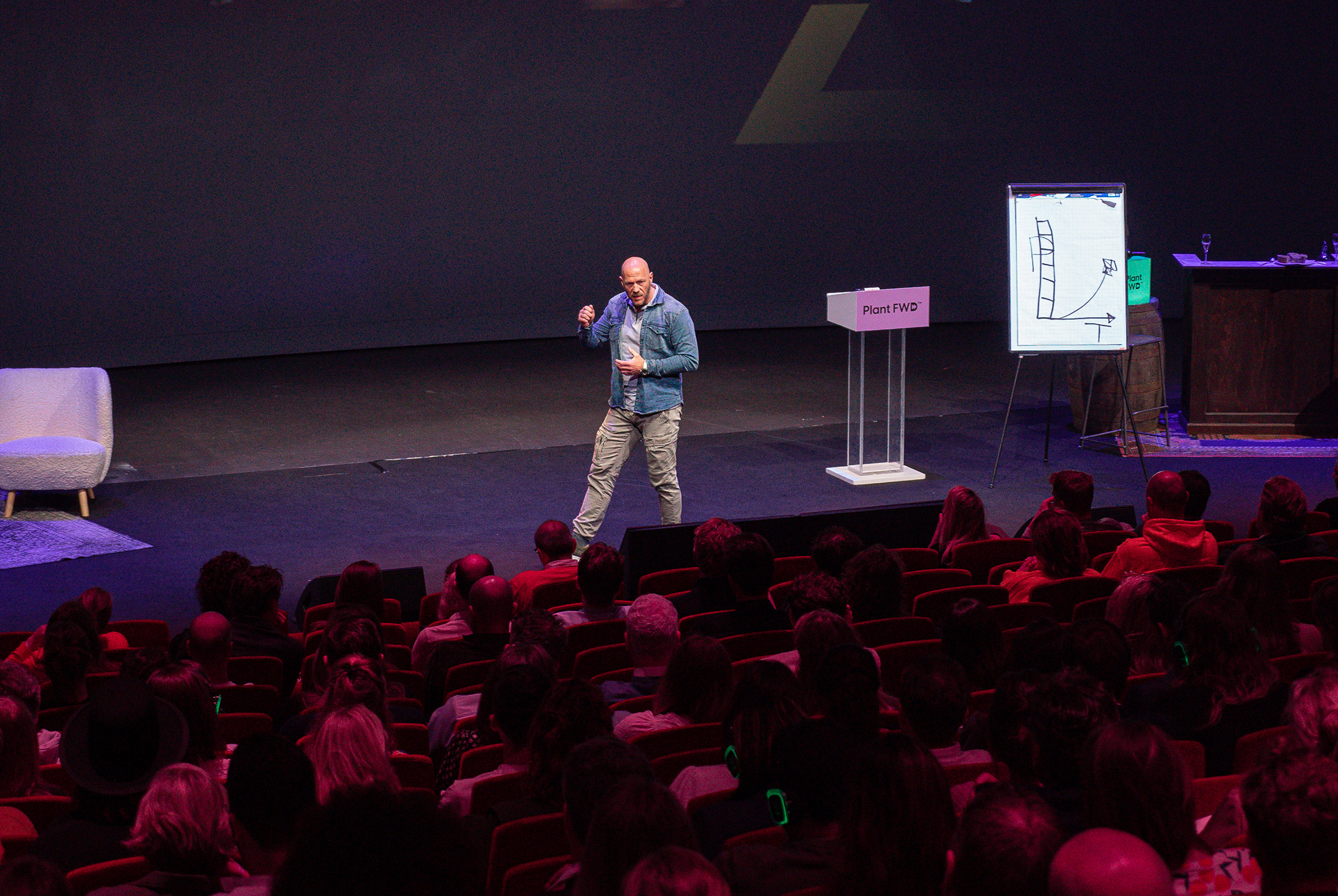 Ray Klaassens op event podium