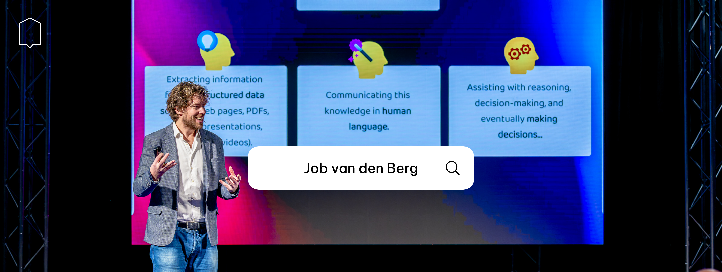 job van den Berg aan het presenteren