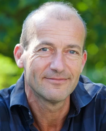 Reinier Van Den Berg Top