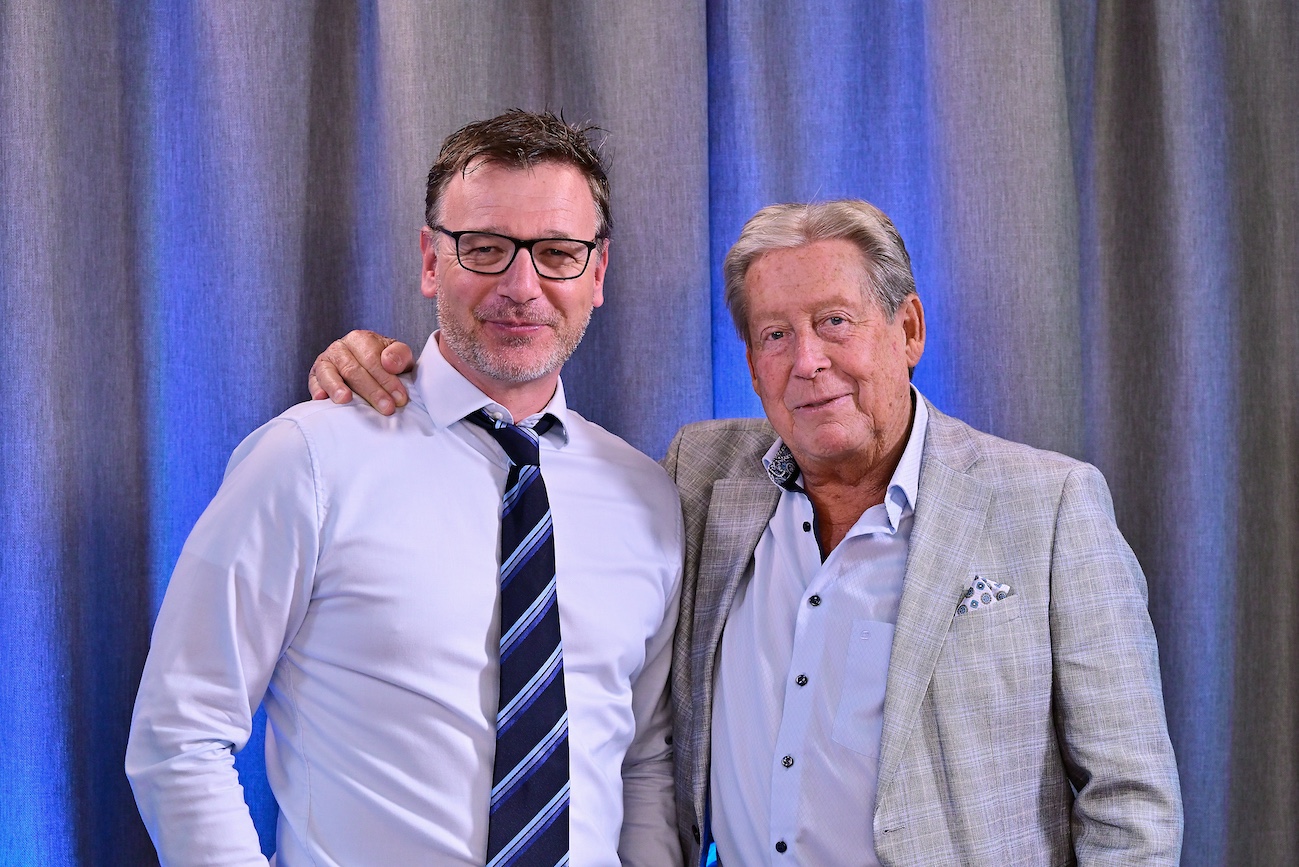 Hans Kazàn & Matthijs Akkenaar (AI flitsmeester)