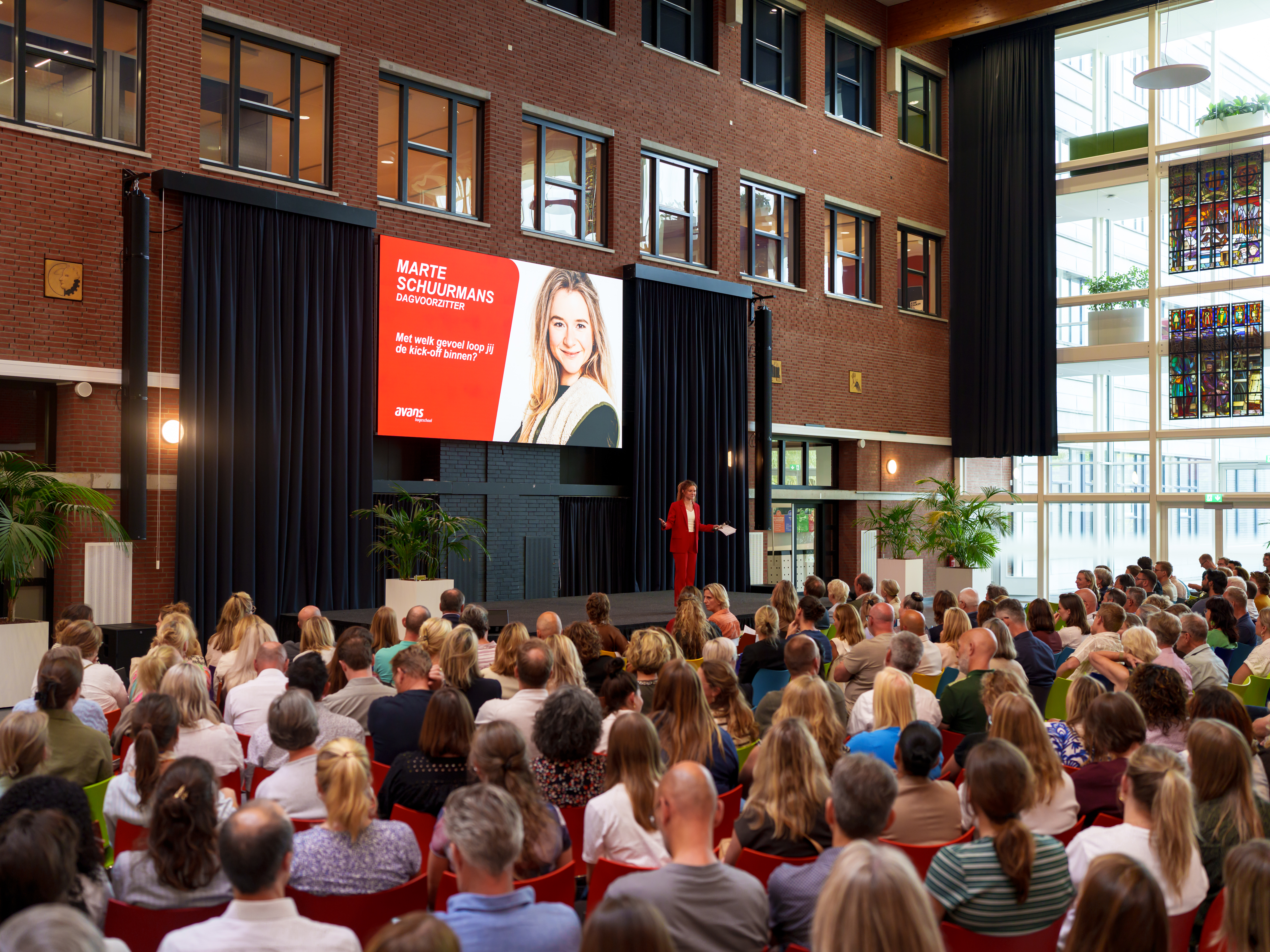 Marte Schuurmans op een lezing