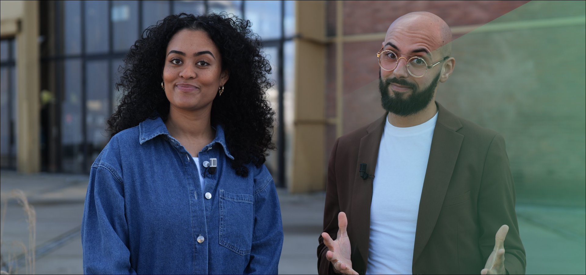 Karim Amghar en en Ciana Mayam poserend binnen glimlachend