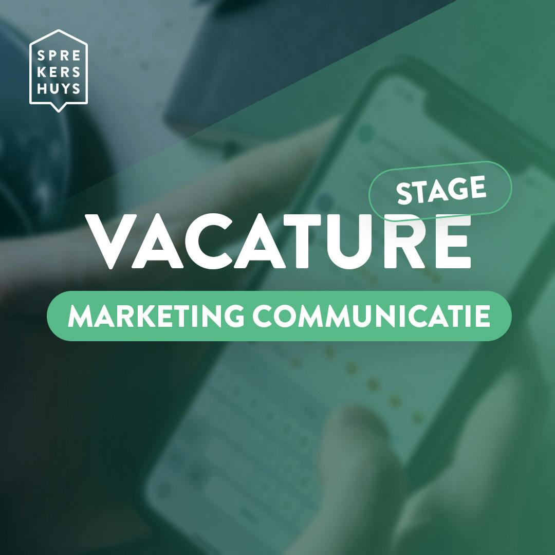  instagram op telefoon vastgehouden door handen met groene gloed over zich in tekst 'Vacature stage marketing communicatie'
